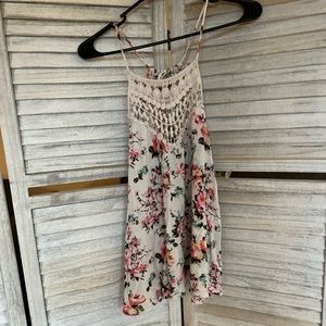 Women’s P.S. Kate Floral sleeveless top Size Medium
